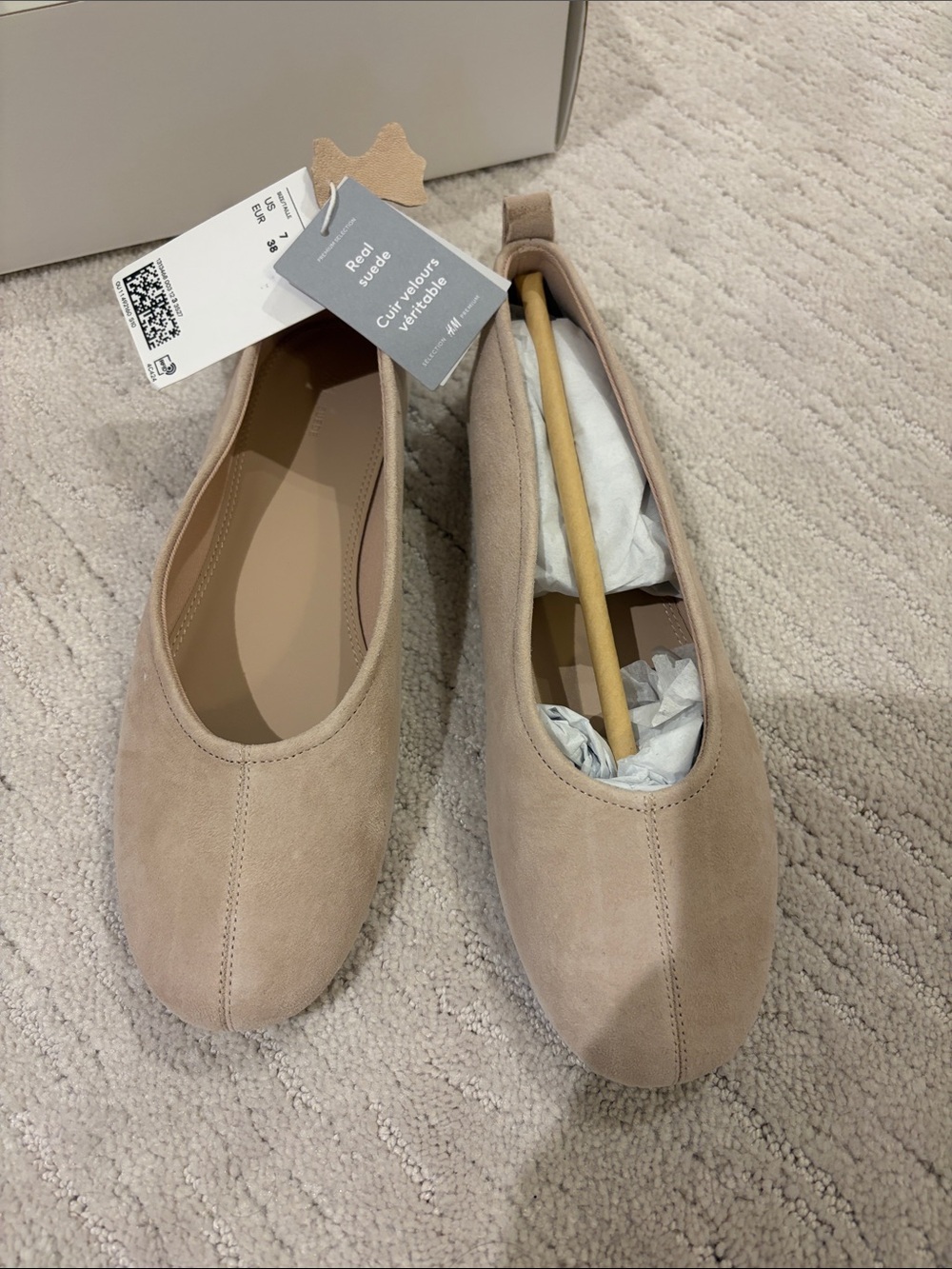 H&M Women's Suede Ballet Flats in Taupe- Size 7, never been worn. new with tags